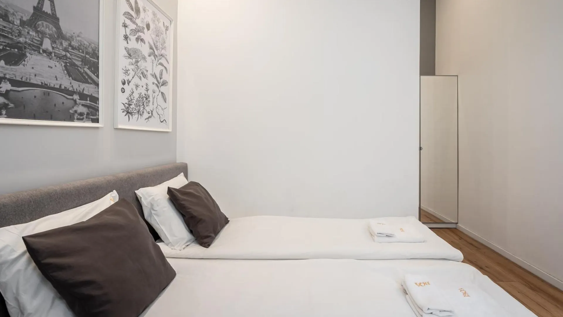 Apartment E32 - Oktogon Panorama Suite - Best Location - By Bqa Hungary
